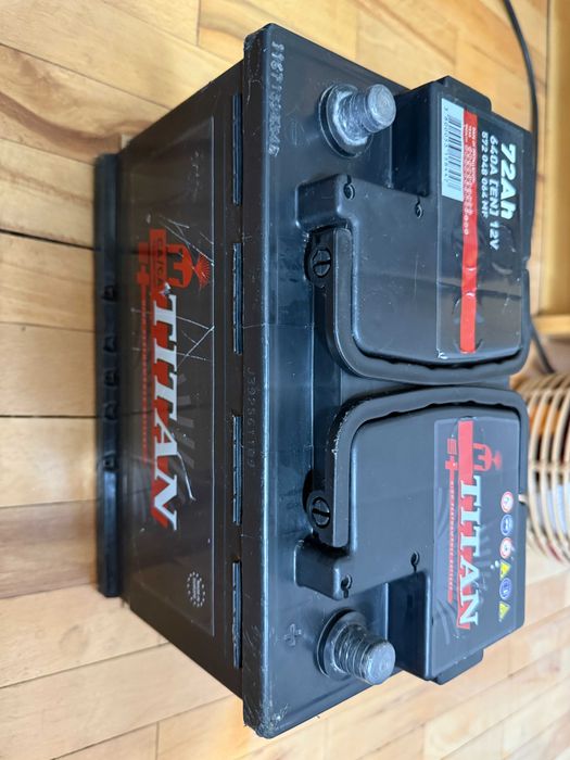 Акумулатор Titan 72Ah 640A 12V