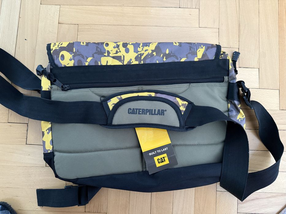 Чисто нова голяма чанта през рано CAT