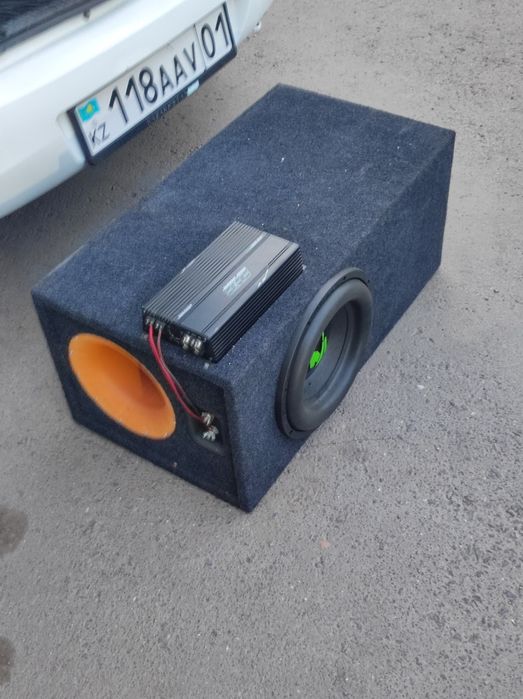 Сабвуфер продам срочноо