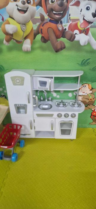 Loc de joacă echipat complet