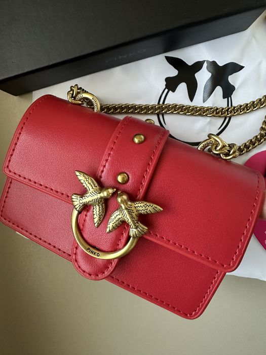 Оригинална чанта Pinko micro model в червен цвят