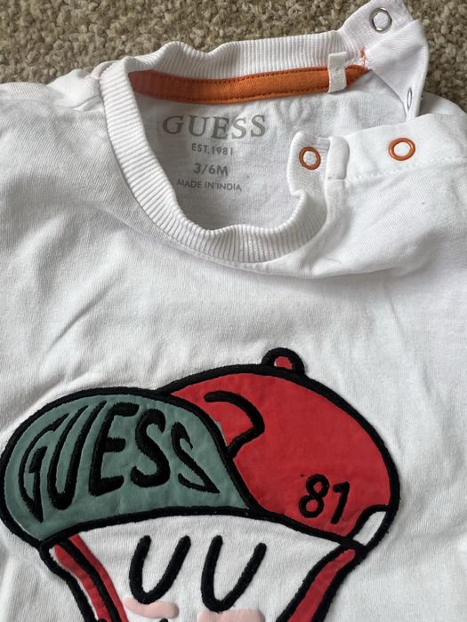 Дрехи     Guess