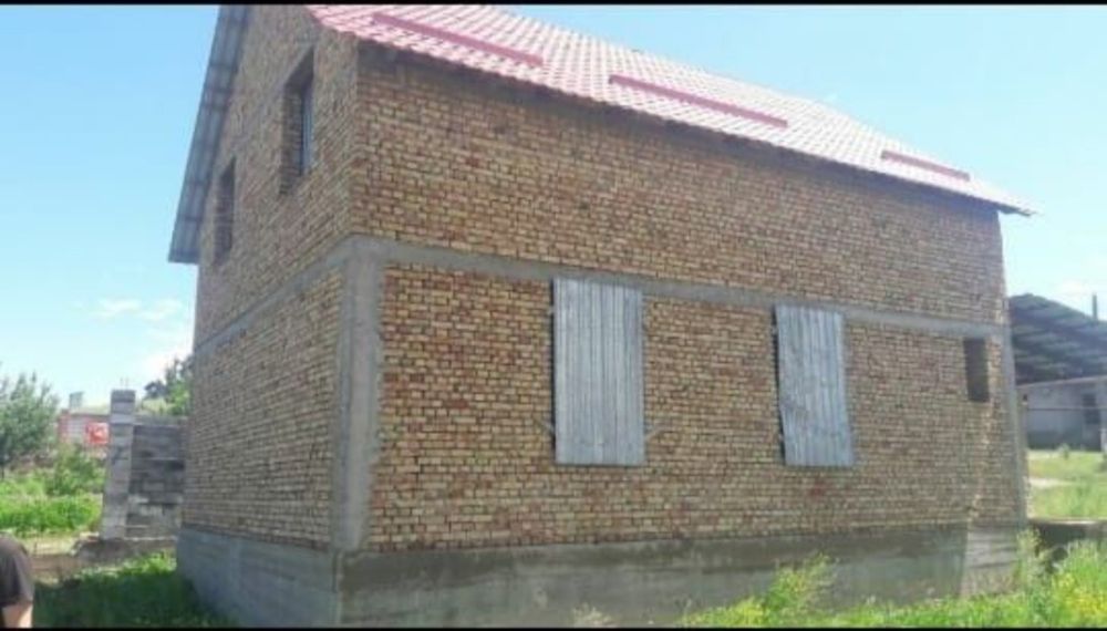 Продам дом черновой