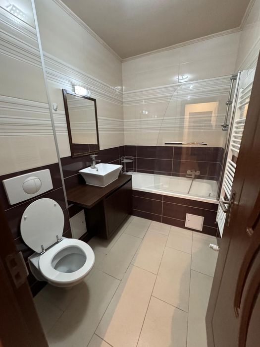 Apartament de închiriat