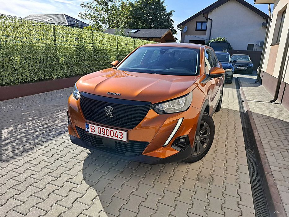 Peugeot 2008 1.2i/130Cp Automatic Model Active-Business TVA DEDUCTIBIL