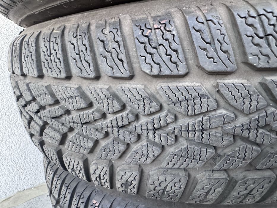 185/65 R15 Set anvelope Dunlop iarna