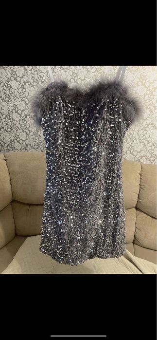 Платье женское с паетками