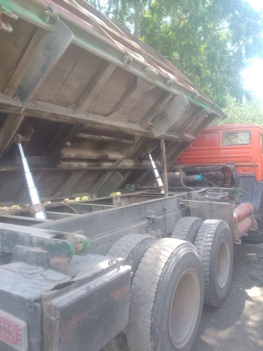 Kamaz selxoz sotiladi xolati yaxshi xarajati yuq
