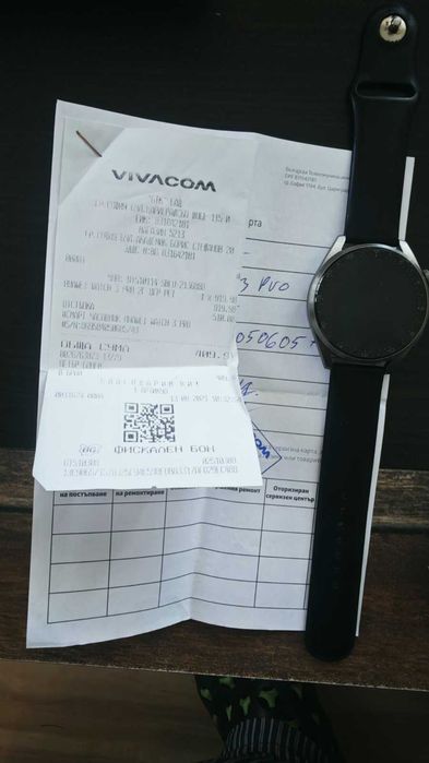 Huawei watch 3pro + оригинален адаптор + много и различни каишки