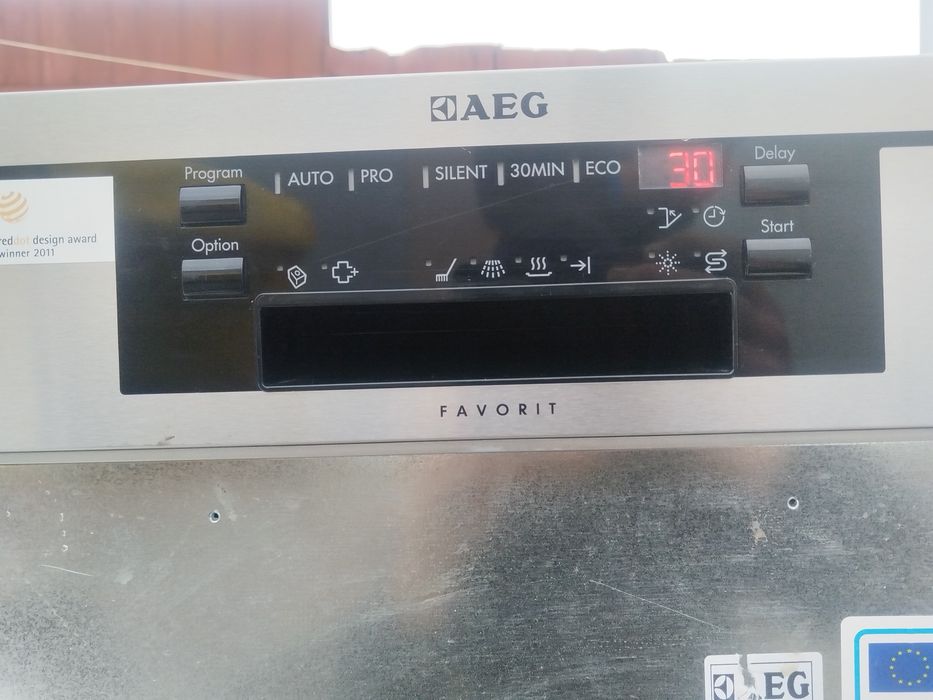 Vând mașina de spălat vase AEG