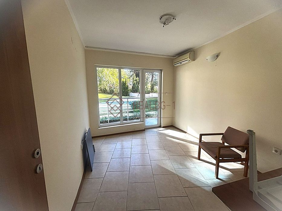 Продава се Тристаен апартамент в Обзор - 85 кв.м за 796 €/кв.м - Снимка #3