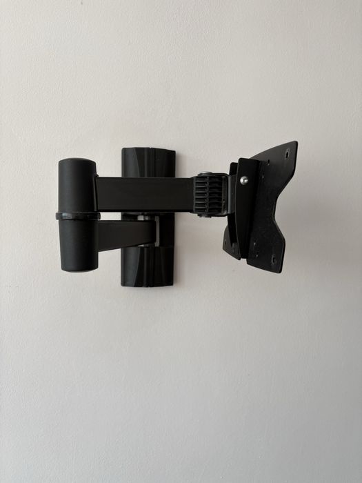 Телевизор “Самсунг”.