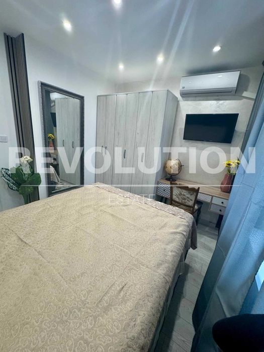 Продава се Тристаен апартамент в Пловдив, Кършияка - 80 кв.м за 2188 €/кв.м - Снимка #5