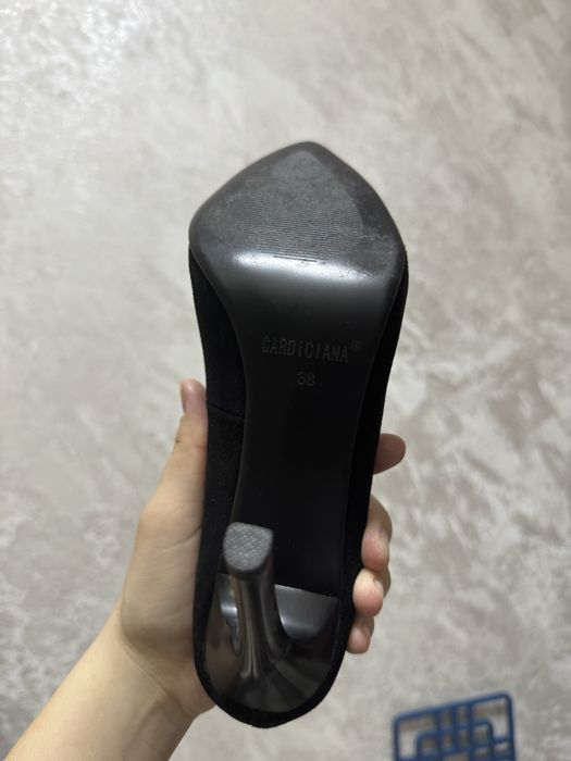 Продам туфли замша