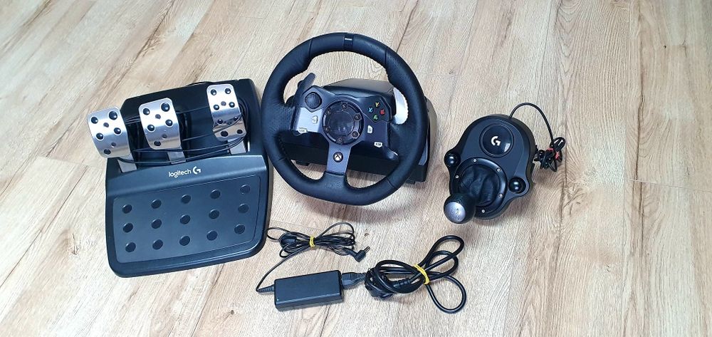 Gaming Volan Logitech G920 Volan+pedal+schimbător+adapter 

Funcționează perfect !

Transport prin olx fan courier . 

Preț: 800

(Deschidere de livra