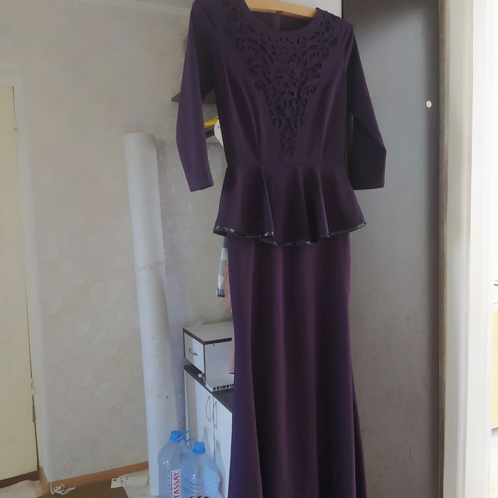 Продам платье новое