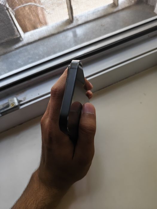 Продаю IPHONE 14