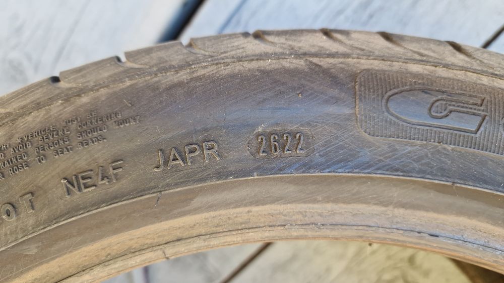 2 anvelope de vara Goodyear 225 45 r18