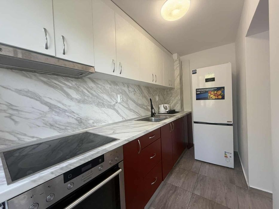 Дава се под наем Тристаен апартамент в Аксаково - 100 кв.м за 500 € - Снимка #4