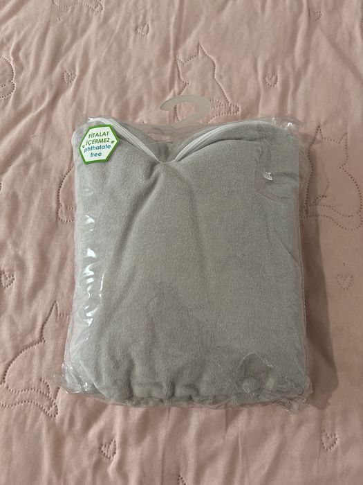 Хавлиена подложка за столче за кола BabyJem - С лумбална опора, сива