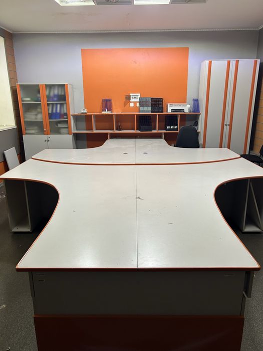 Продам офисную мебель б/у