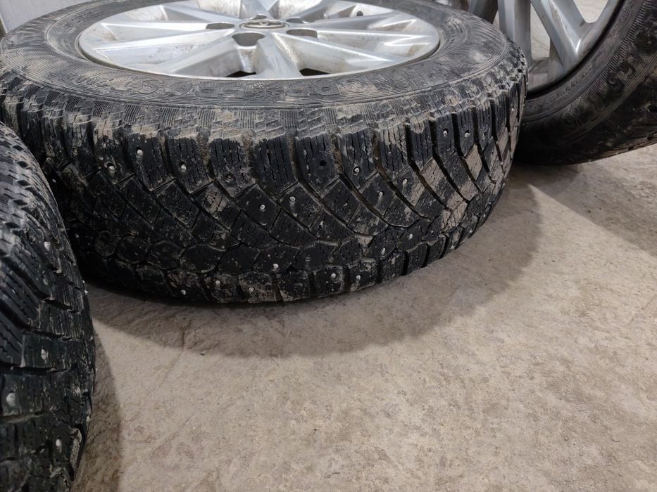 Продам шины зимние