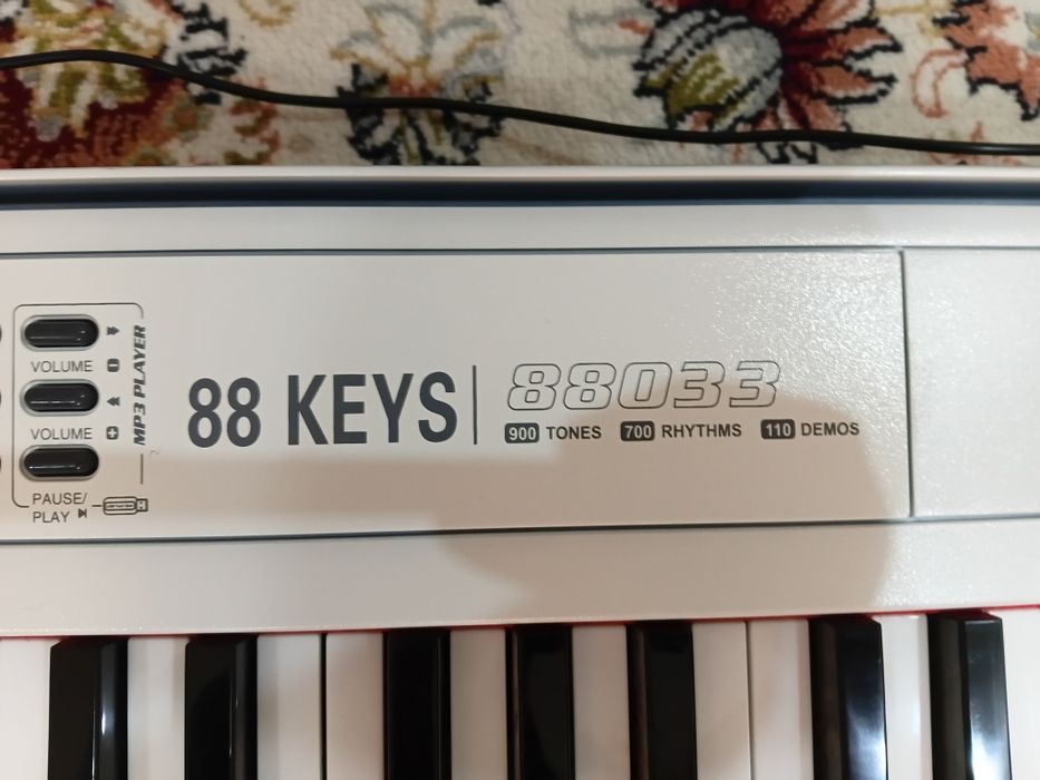 Пианино почти новая