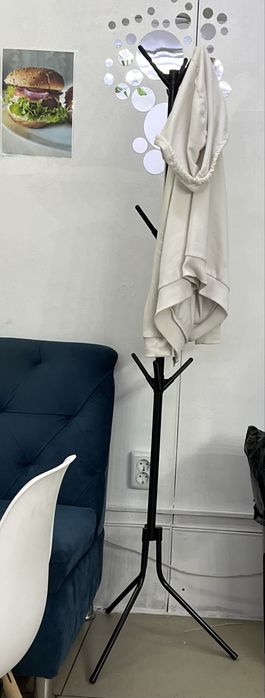 Вешалка в прихожую