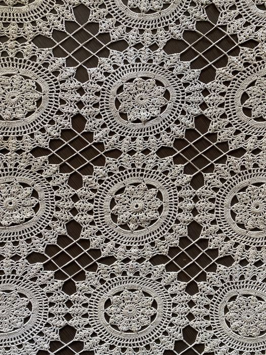 Fata de masa macrame