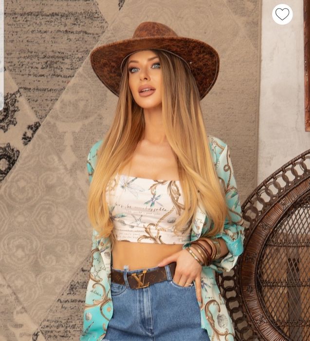 Панталон и кроп топ на Алеса