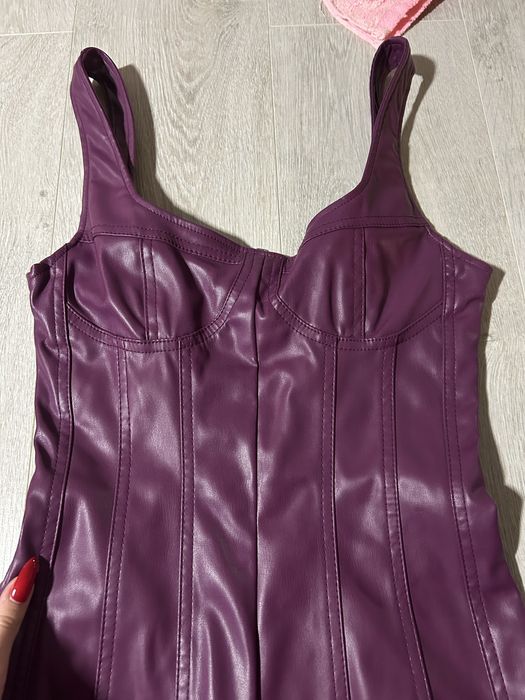 Рокля, кожена рокля , Bershka