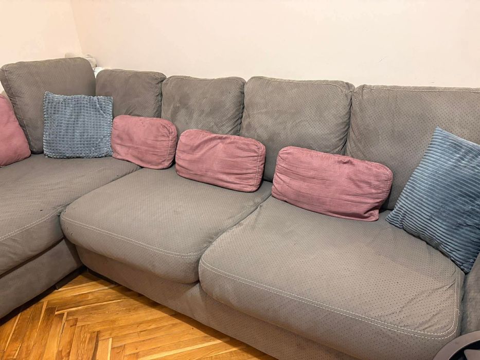 Диван, запазен, в много добро състояние