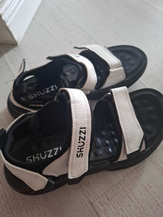 Сандалии кожаные