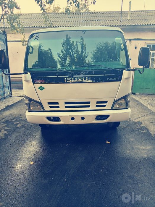 Isuzu yuk mashina