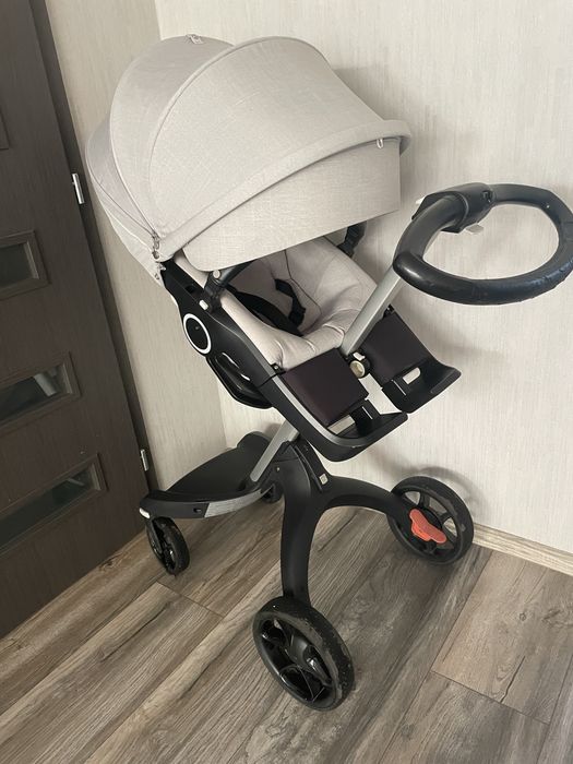 Бебешка количка Stokke