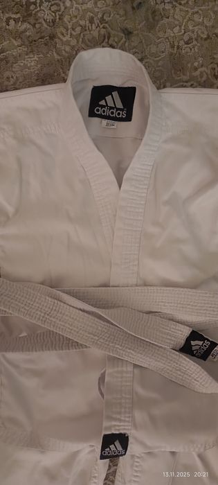 Продам кимоно для девочки