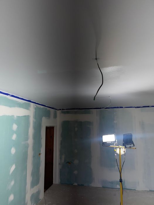 Цялостни довършителни дейности София | Бани, шпакловка, боядисване,