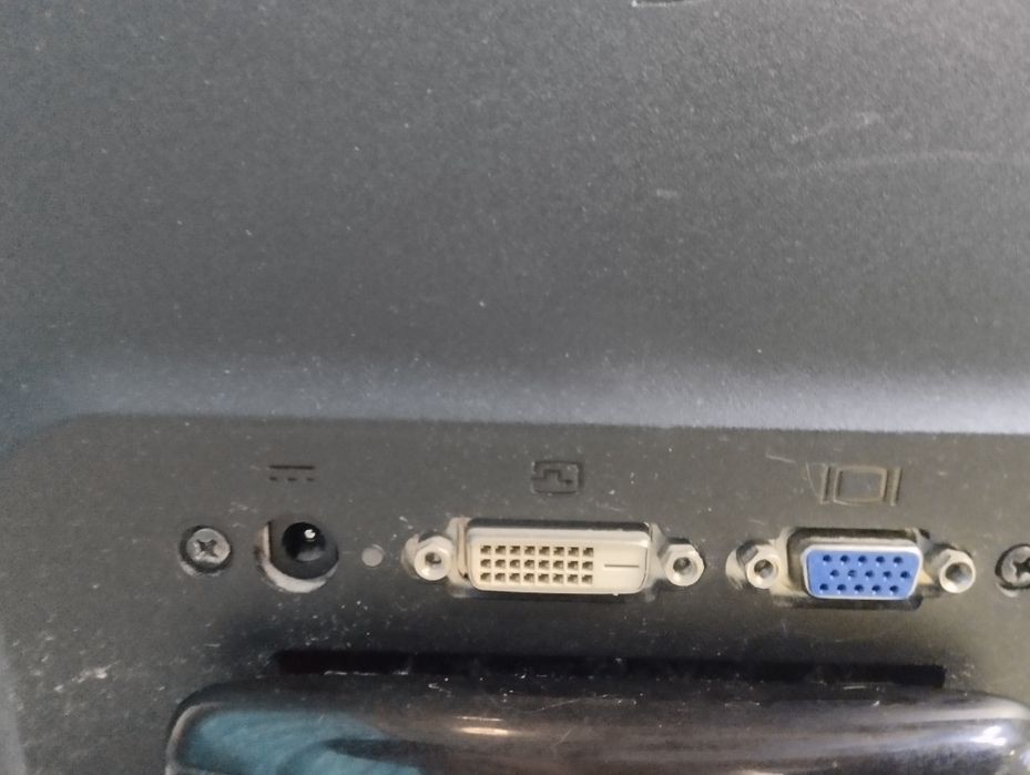 Монитор HP в отличном состоянии