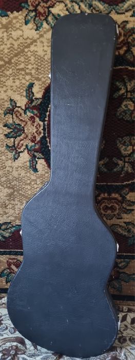 Бас-гитара Ibanez BTB200 Indonesia в чёрном матовом цвете.