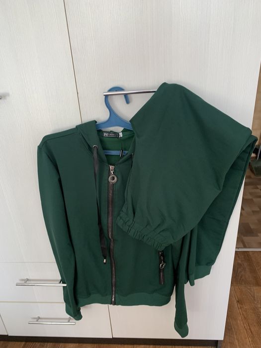 Спортивный костюм