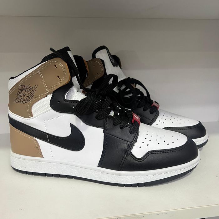 Продам кроссовки Air Jordan