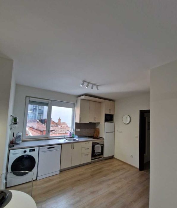 Дава се под наем Двустаен апартамент в София, Център - 70 кв.м за 759.9 € - Снимка #5