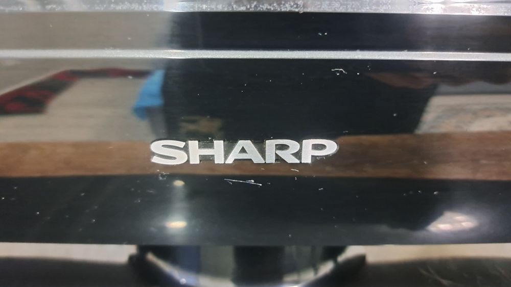 Телевизор марки "Sharp"