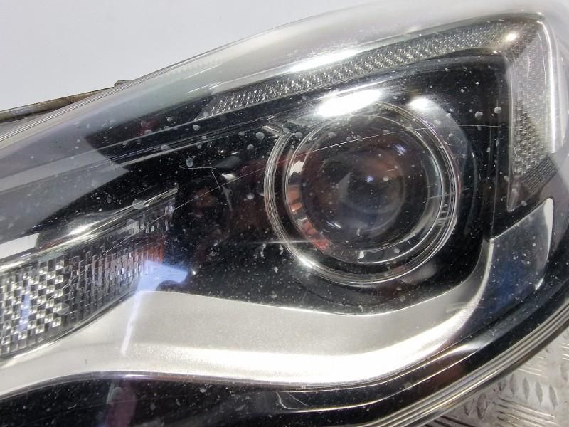 Far stanga lupa bec halogen cu defect Opel Insignia A facelift