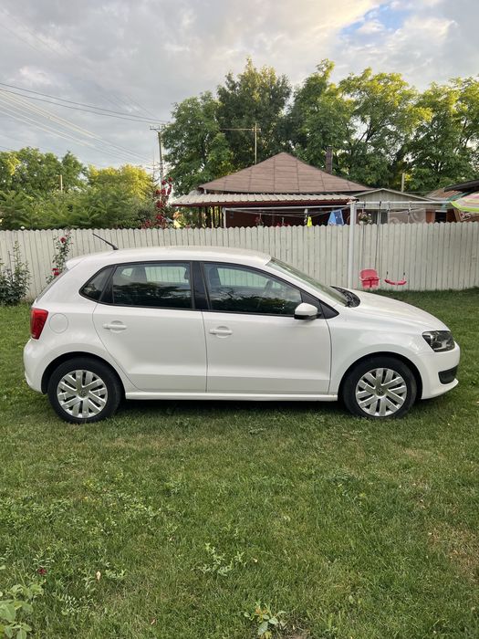 VOLKSWAGEN Polo 2013 — imagine 3