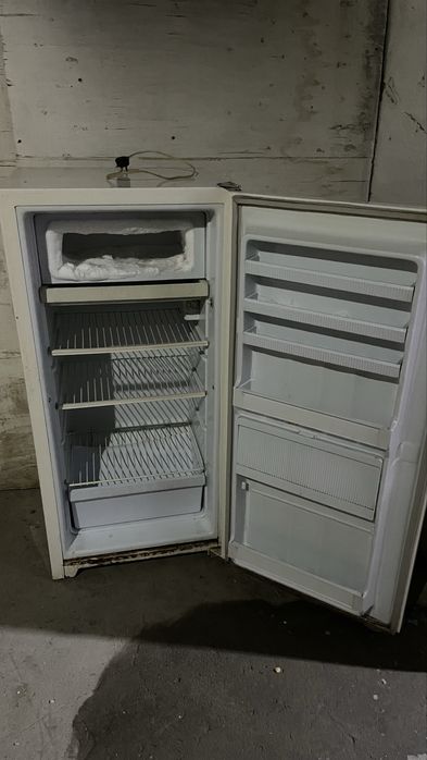 Срочно продам холодильник