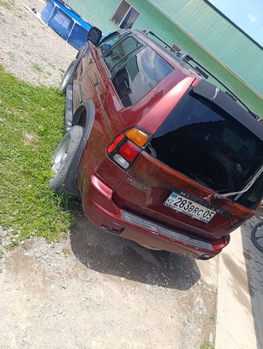 Продам машину срочно