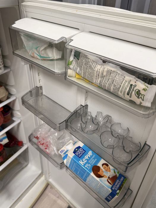 Продаю холодильник