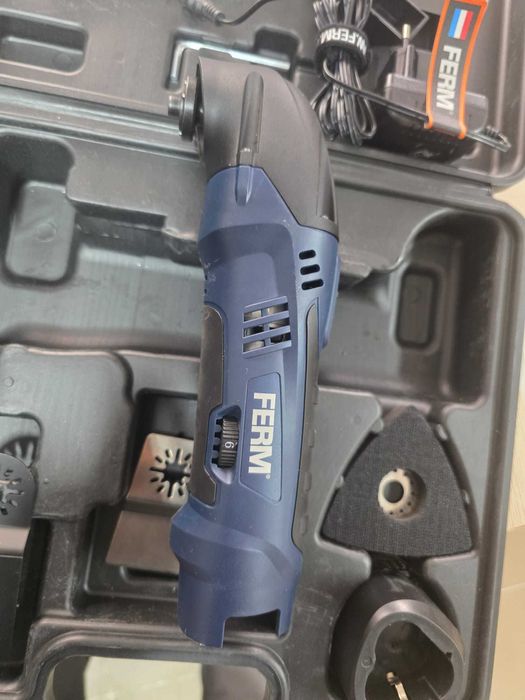 Unealta multifunctionala fara fir Ferm, OTM1006, 12V, 1.5A