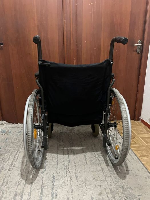 Инвалидная коляска